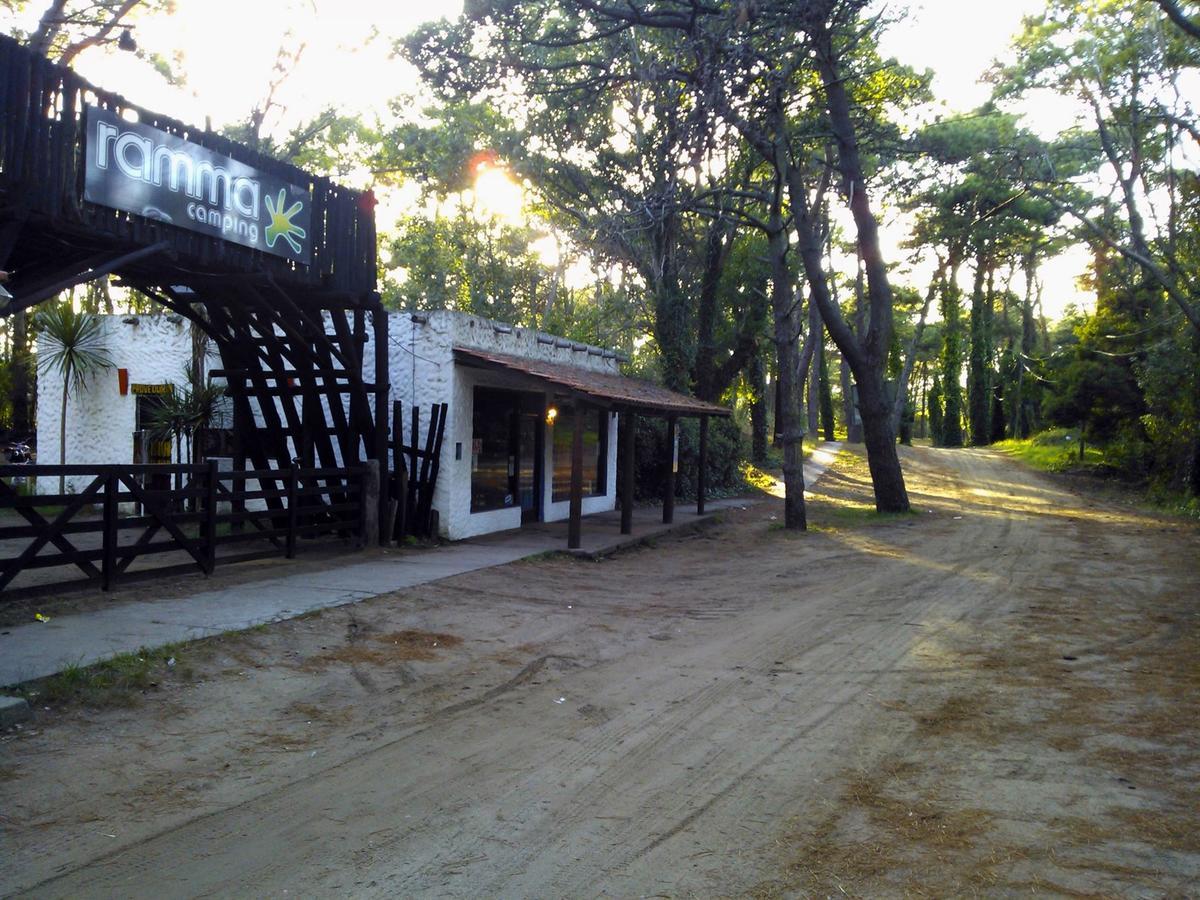 Ramma Camping Hostel Villa Gesell Bagian luar foto