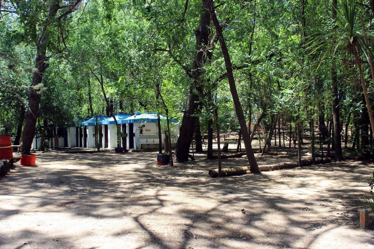 Ramma Camping Hostel Villa Gesell Bagian luar foto